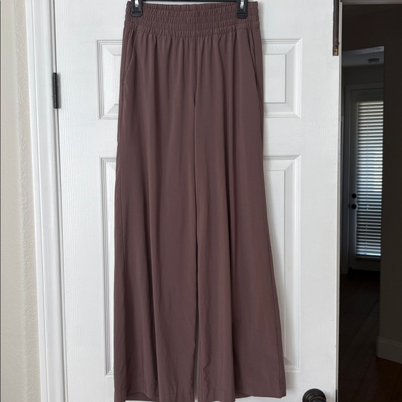 Vuori Villa Wideleg in Chocolate - Picture 4 of 8